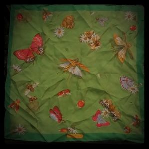 1982 Salvatore Ferragamo silk scarf